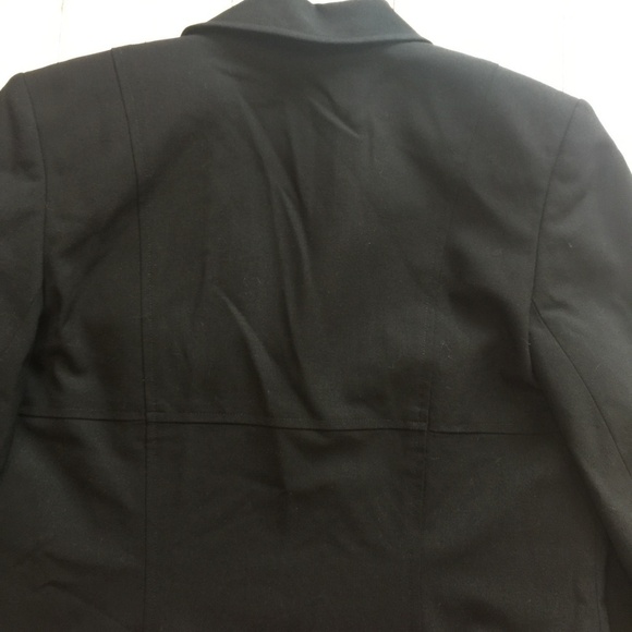 CLASSIQUES ENTIER Petite Black Blazer 6P EUC - Picture 8 of 8